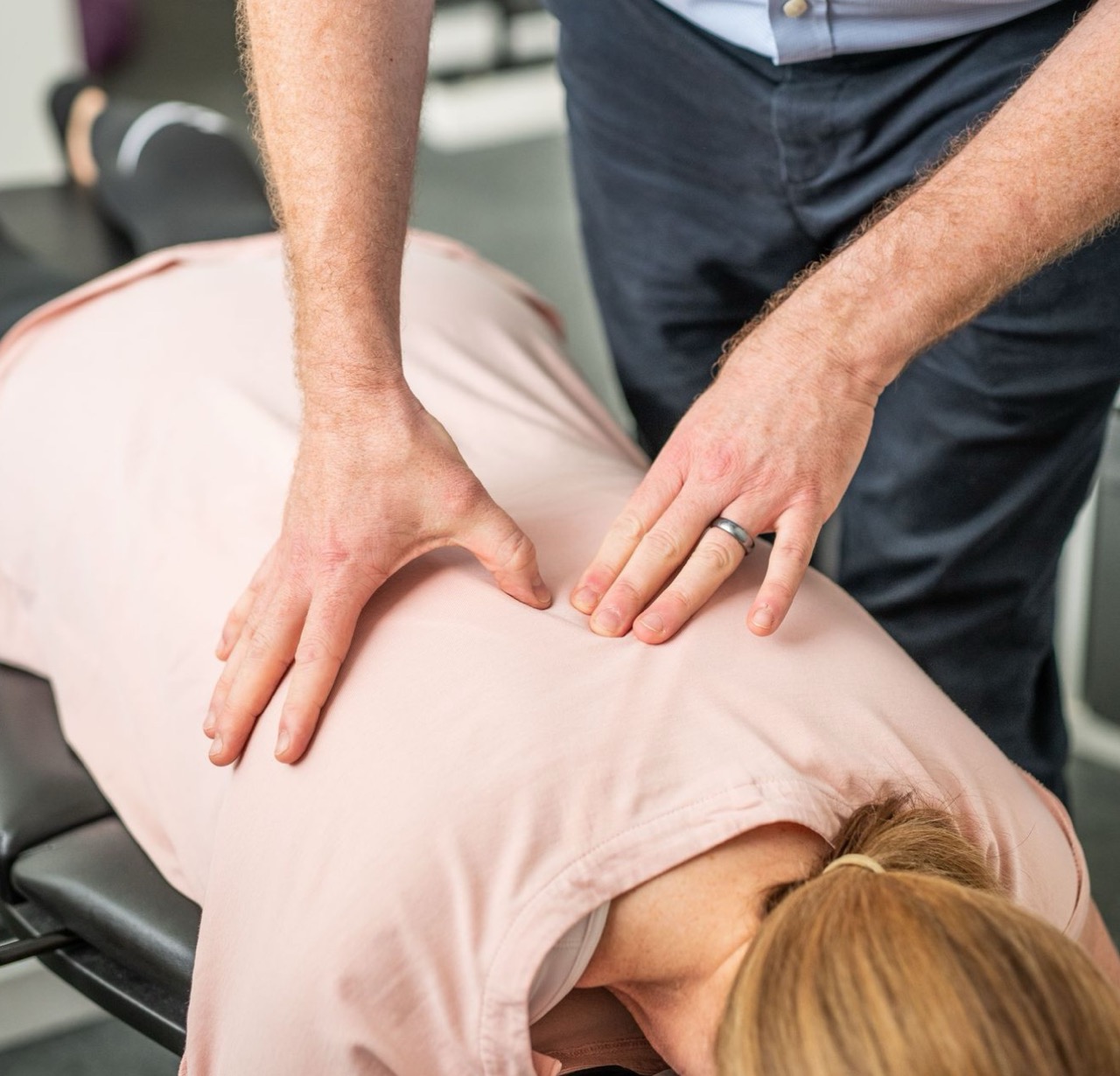 Dorsi spinal institute back pain chiropractor Nottingham